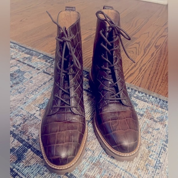 Madewell | The Clair Lace-Up Boot in Croc Embossed Leather Brown Sz 8 - Picture 3 of 11